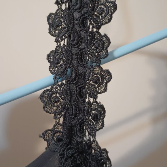 EUC~ Apt 9 Black Sheer Lined White Polka Dots Lightweight Sleeveless Top Size 14 - Picture 3 of 10